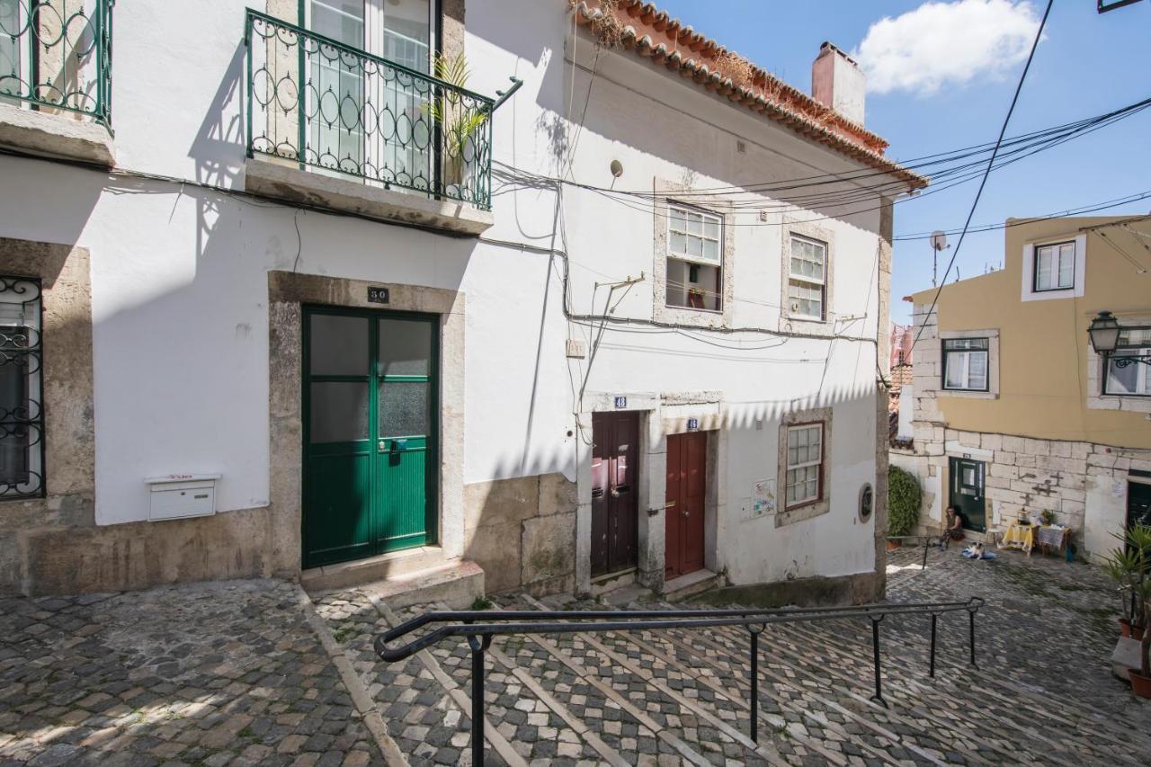 Alfama Typical Beco Da Adica Apartment Lisbon Exterior photo